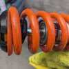 SV650ABSのリアショックを取り外したよ